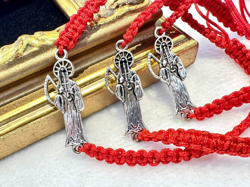 強力な恋愛成就のための!どんな願いも叶えるといわれる!サンタ・ムエルテ★紅ブレスレット