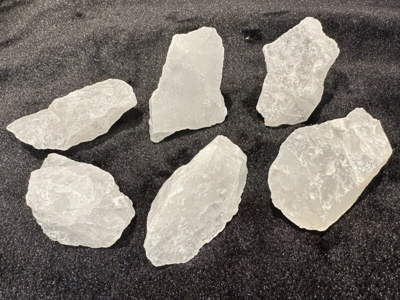 穢れ・不浄の場を浄化し改善!かち割り水晶原石 "少し大きめ2個" セット〇トイレ・お風呂の浄化に