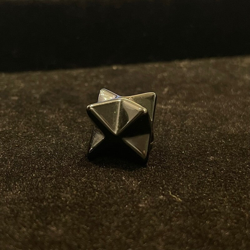 強力な保護力を持つ!マカバスター★ ブラックオニキス〜ネガティブな気を吸い込む