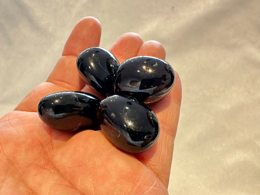 あなたを苦しめる全ての要因を壊滅させる! 邪気壊滅石 S【最高級チベット産】1個の価格