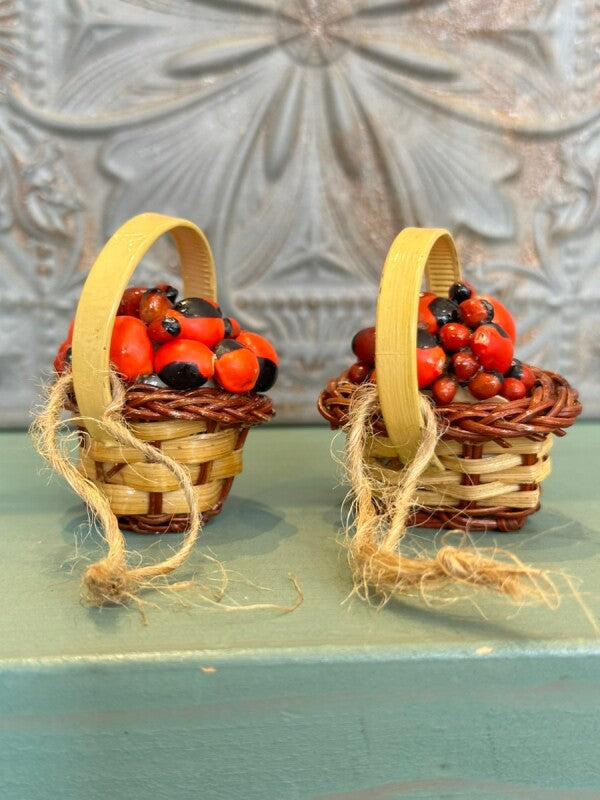 山盛り一杯の幸せと幸運を!ワイルーロの盛りカゴ紐付き 四角