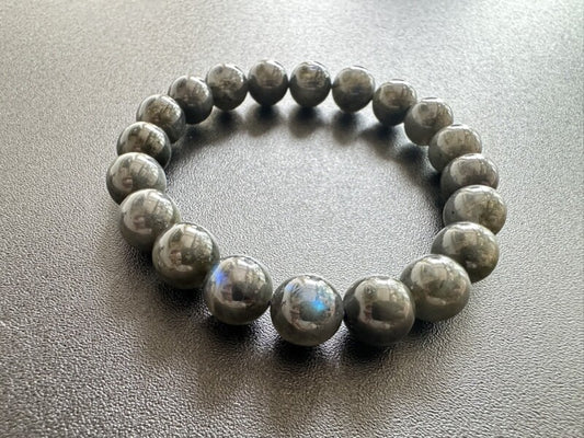 【新月】の力が宿る石●持ち主の願いを実現へと導く ブラックムーンストーン 10mm