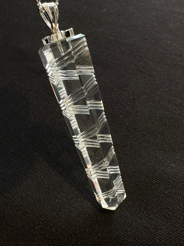 天運を味方につける!スパイラル水晶 ポイントペンダント