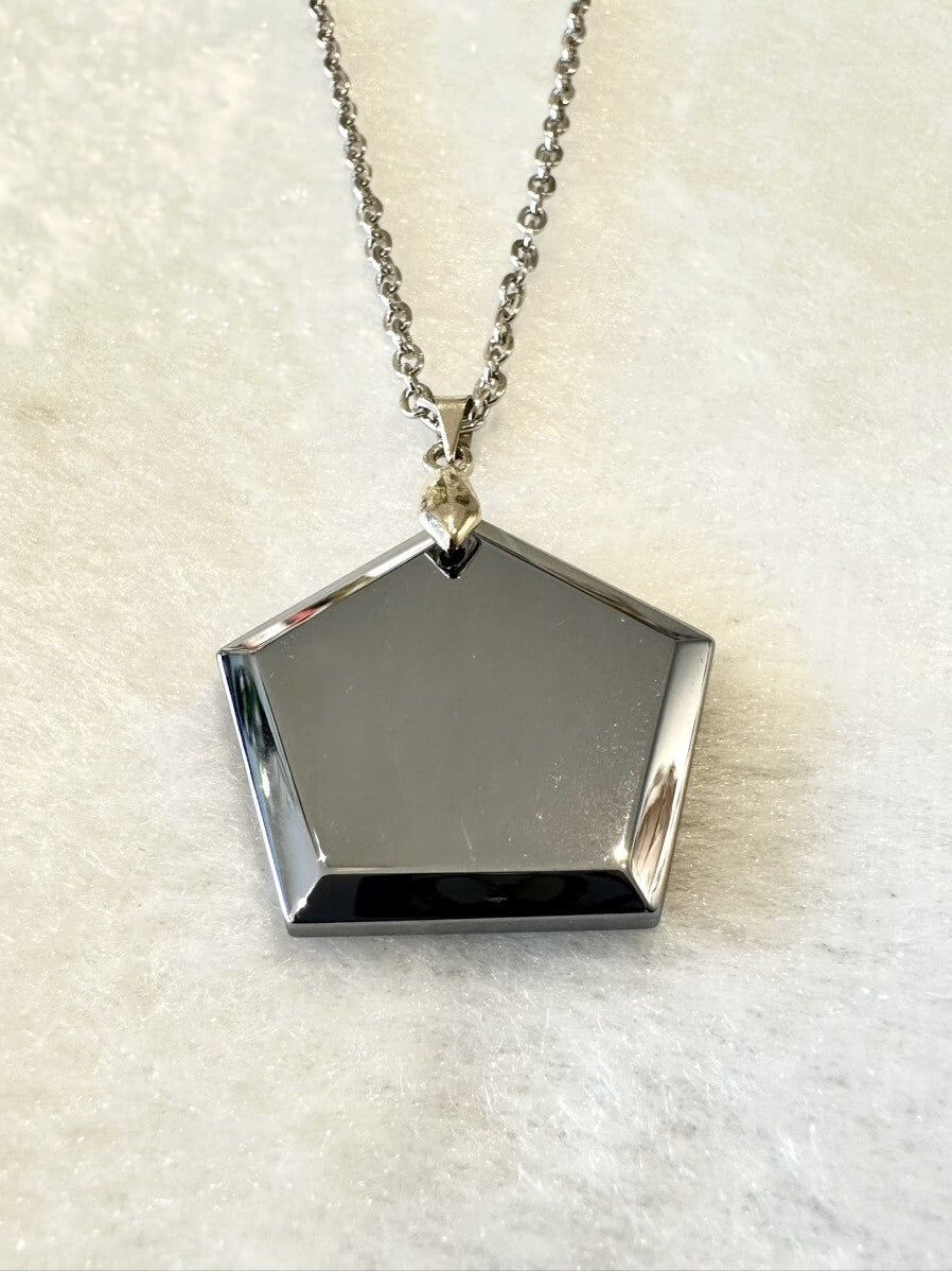 話題!体の内外から健康に!強い魔除けの力も秘める☆五芒星テラヘルツAAA