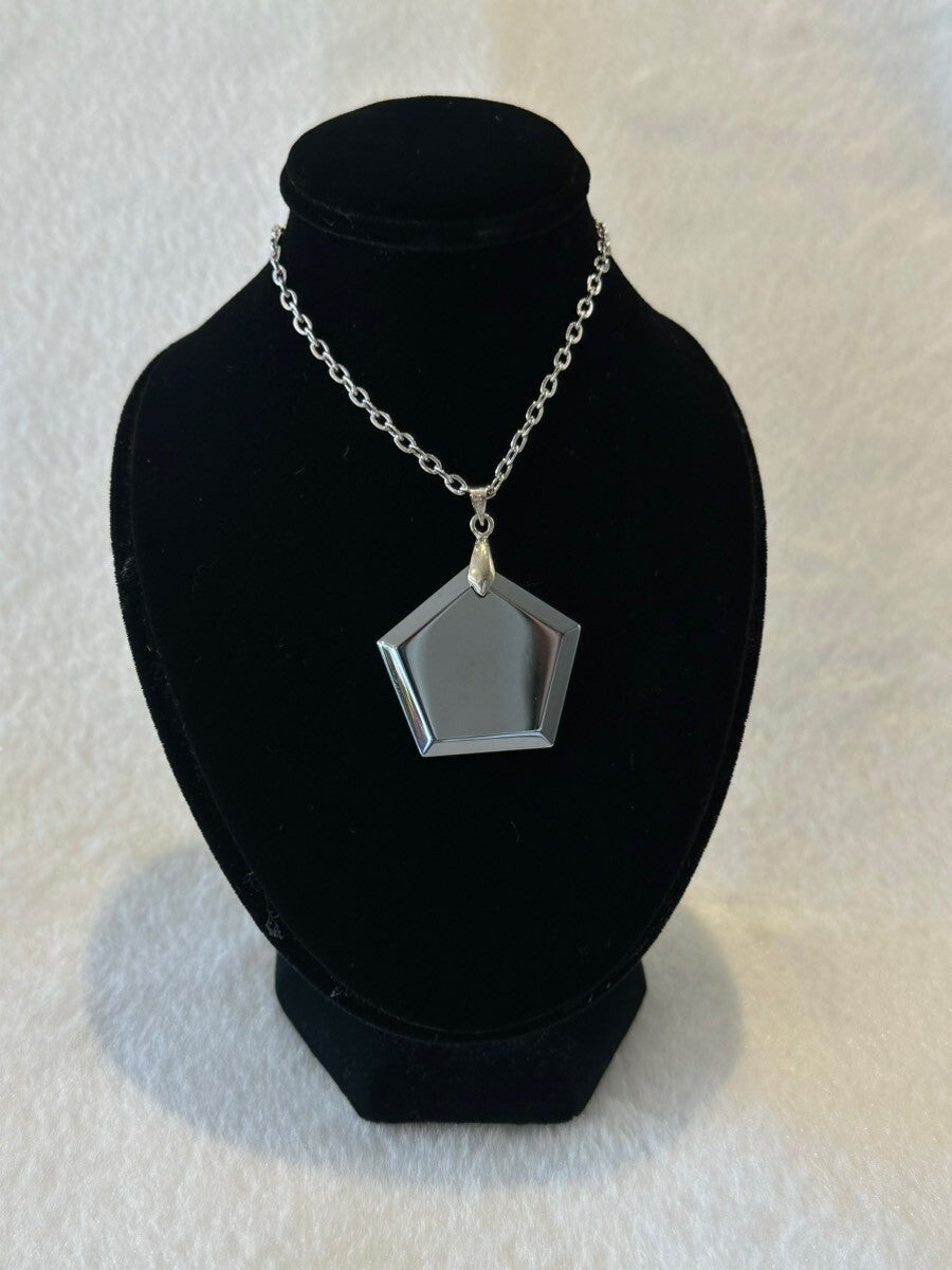 話題!体の内外から健康に!強い魔除けの力も秘める☆五芒星テラヘルツAAA