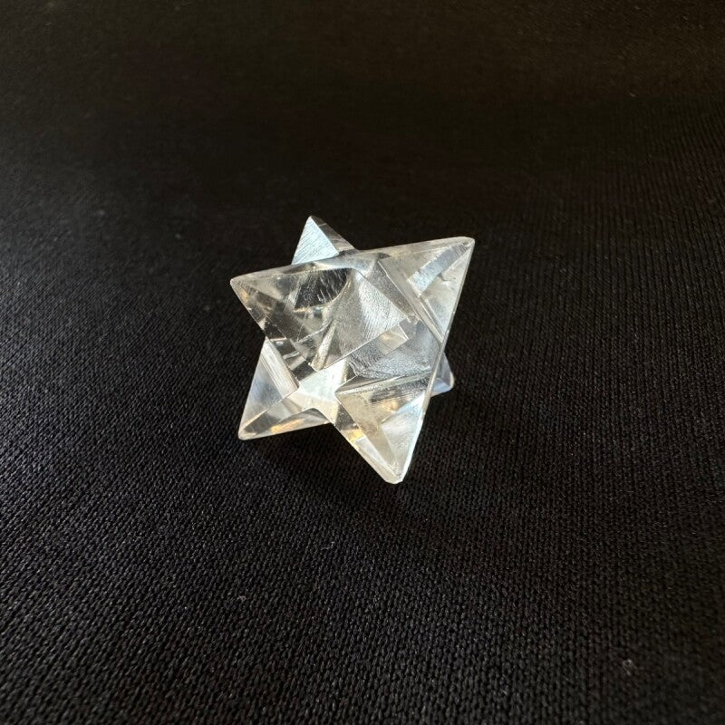 完璧なパワーバランスと守護力!マカバスター★最強ヒマラヤ水晶〜強力な浄化力・幸運を呼ぶ