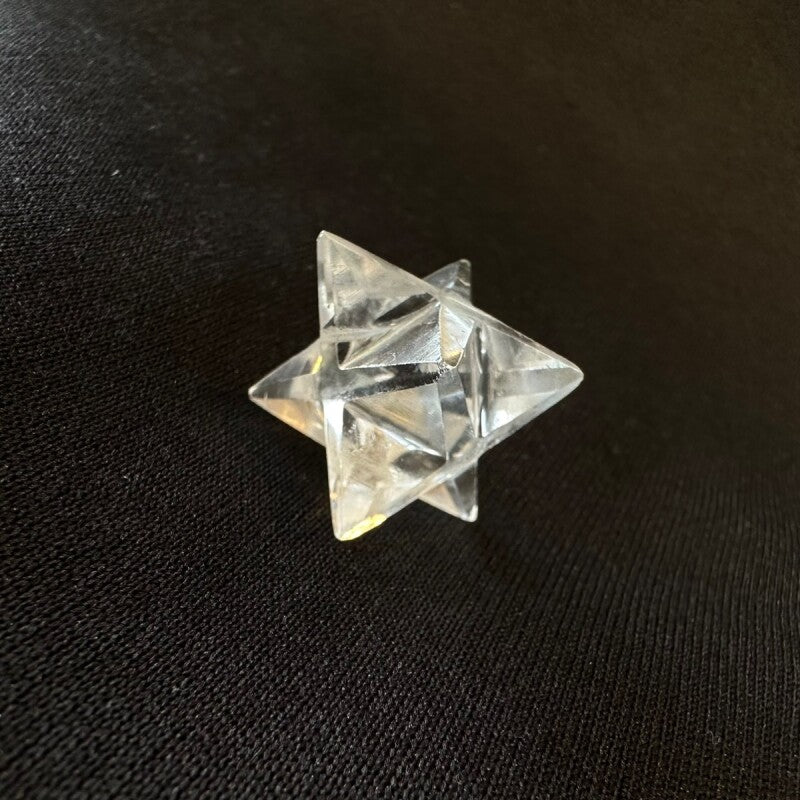 完璧なパワーバランスと守護力!マカバスター★最強ヒマラヤ水晶〜強力な浄化力・幸運を呼ぶ