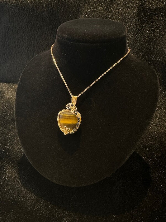 あなたの名前を基に仕上げるスピリチュアルネックレス 〜身体エネルギーを活性化!障害を取り除き、金運を引き寄せる!〜 タイガーアイ&ブラックスピネルA