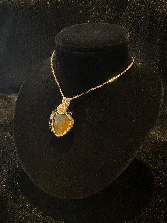 あなたの名前を基に仕上げるスピリチュアルネックレス 〜身体エネルギーを活性化!障害を取り除き、金運を引き寄せる!〜 タイガーアイ&ブラックスピネル