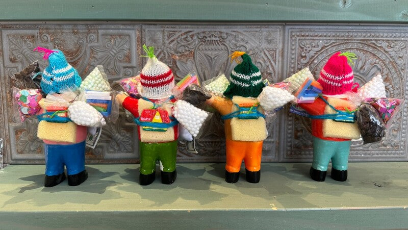 『ボリビア産!』ボリビアンフェイス♪ 荷物たっぷりエケコ(エケッコ)人形 Mサイズ(約15センチ)