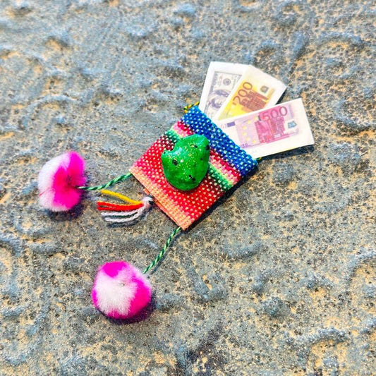 お金がたくさん集まります様に!ボリビアのお札入れ★チュスパ(小)カエル エケコ人形小物(小物のみの価格)