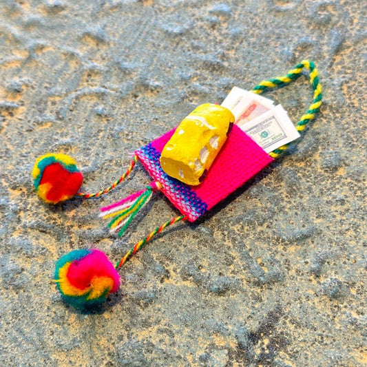 お金がたくさん集まります様に!ボリビアのお札入れ★チュスパ(小) 車 エケコ人形小物(小物のみの価格)