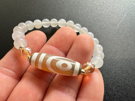 人との絆を強め、恋愛面の障害を克服する!二眼天珠&ホワイト瑪瑙&ゴールデンオーラ ブレスレット