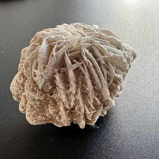 持ち主を傷つける存在を寄せ付けない!断ち切れ!砂漠の薔薇D