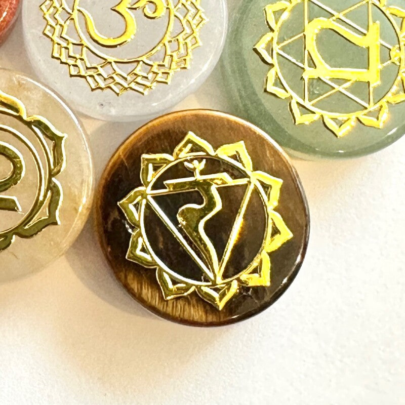 全てのバランスを整え、幸運へと導く!7チャクラストーンセット ポーチ付き