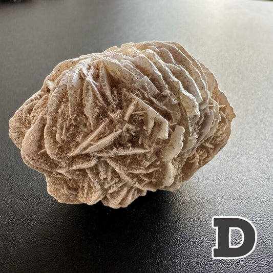 持ち主を傷つける存在を寄せ付けない!断ち切れ!砂漠の薔薇D