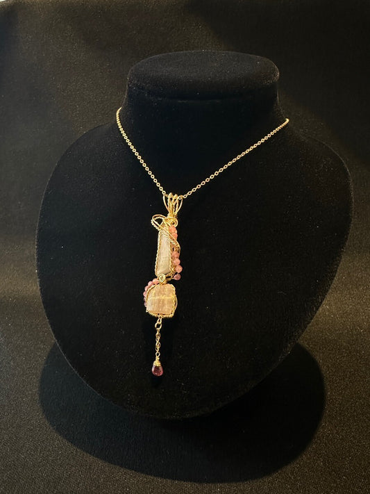 愛を呼び込み愛で溢れる人生を引き寄せるピンクトルマリン&ストロベリークオーツ〜世界に一つだけのスピリチュアルジュエリー〜