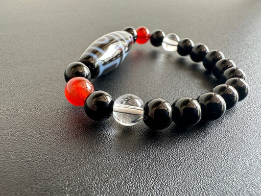 あらゆる災難や邪を祓い、悪い運気を良い運気に変える!!四眼天珠ブレスレット オニキス&瑪瑙