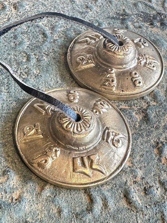 音で浄化♪空間と心を癒す奇跡の音色 ティンシャ(オム・マニ・ペメ・フム)