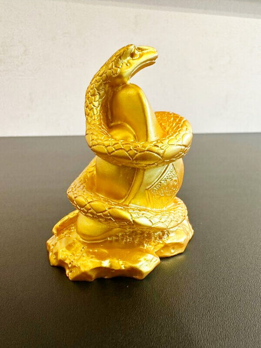 金運の神!金の元寛蛇(へび) ガッチリと!【2025年の干支】