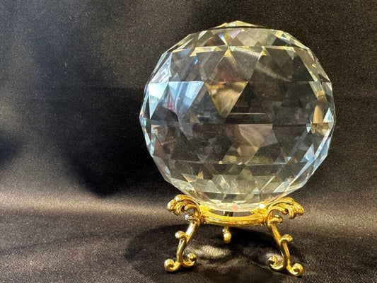 意のままに願いを叶える!如意宝珠型◎虹の光を生み出す水晶球