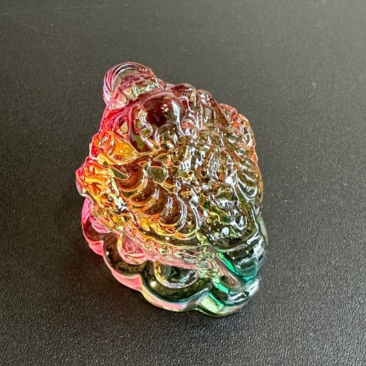 三本の指と足で四方八方から財運を掴み離さない!オーロラ三脚銭蛙