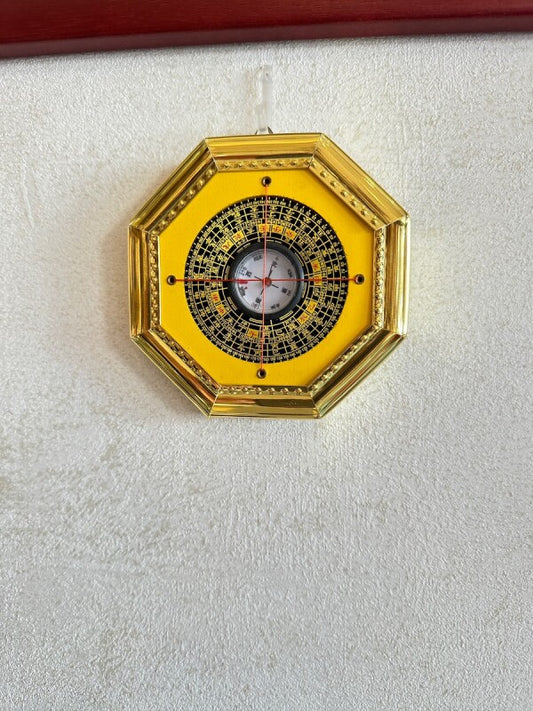 全方位にあるお金の気を集める!黄色八卦風水羅盤