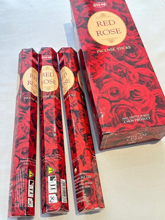 愛と美を情熱的に伝えるRedrose香