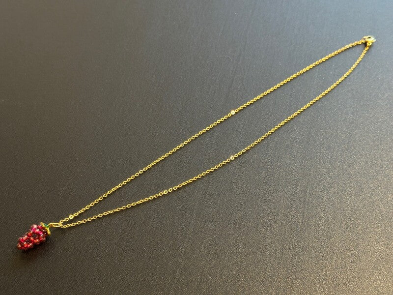 豊かな人生を願って♪富と豊穣の象徴、子宝にも●ガーネット葡萄ネックレス