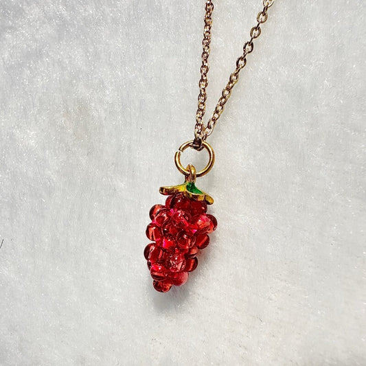 豊かな人生を願って♪富と豊穣の象徴、子宝にも●ガーネット葡萄ネックレス
