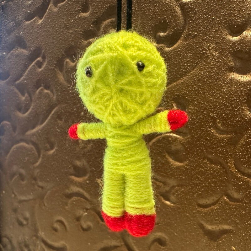 ライム◎健康祈願のお靴を履いたハッピードール(ブドゥー人形)◎厄を食べて幸運を招くお守り◎