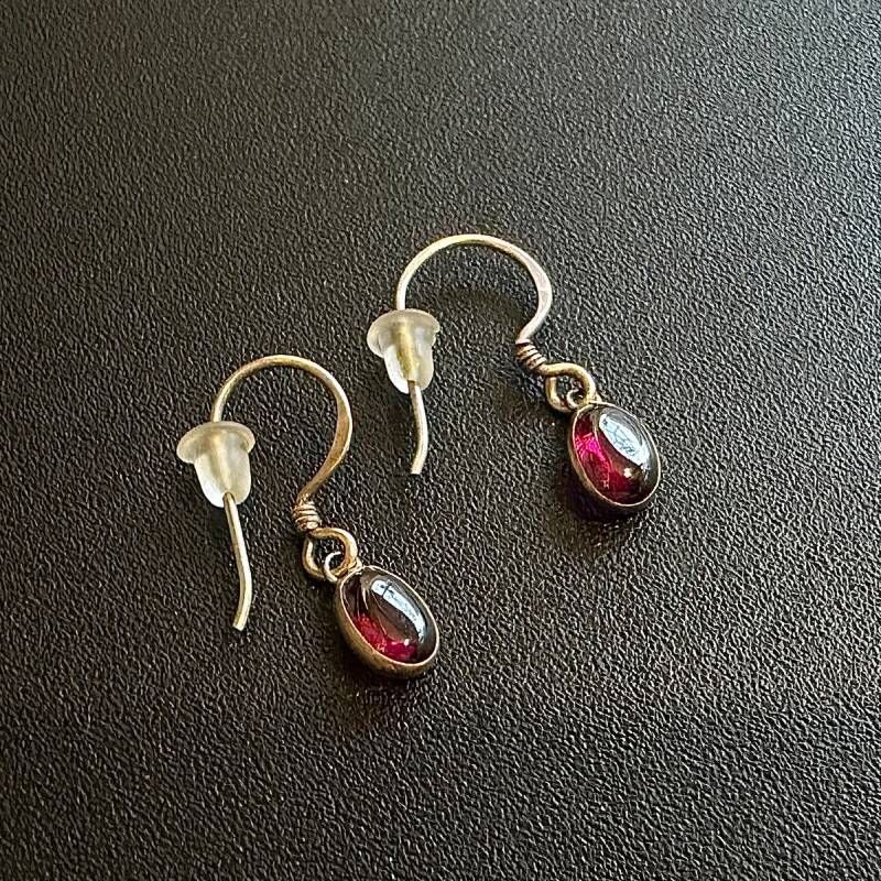 想いが届く♡愛と絆のガーネット ピアス