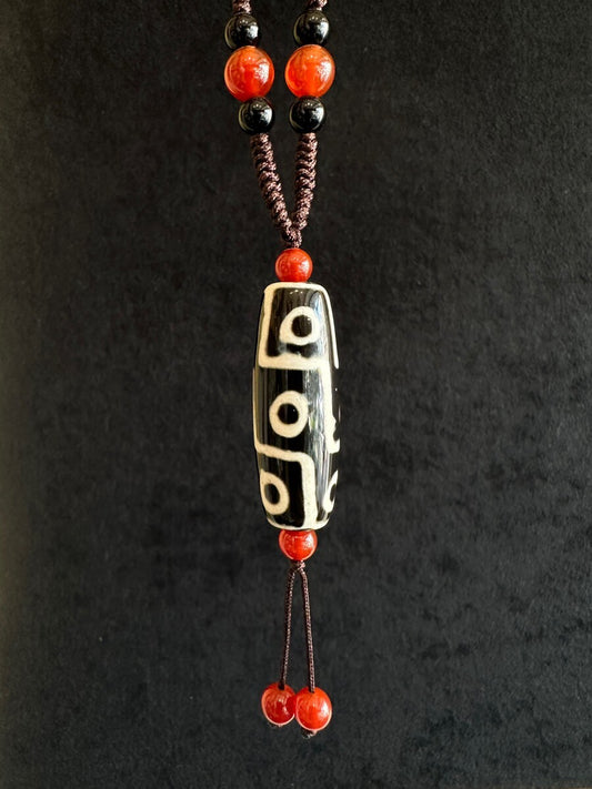 最高位!人生を大成功に導き幸福を得る!九眼天珠 紐ネックレス