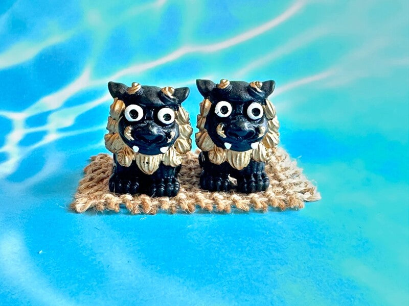 沖縄伝統の守り神 魔除けのシンボルシーサー ペア置物 小 黒