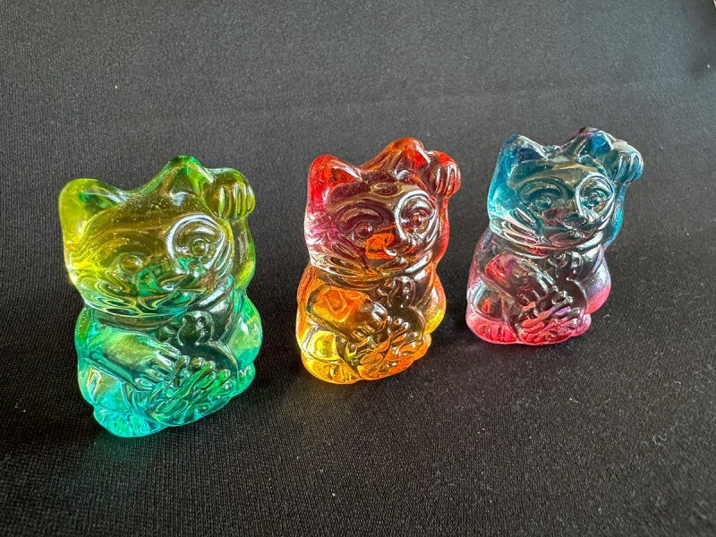 商売繫盛と良縁を招く!人招き♪オーロラ招き猫blue