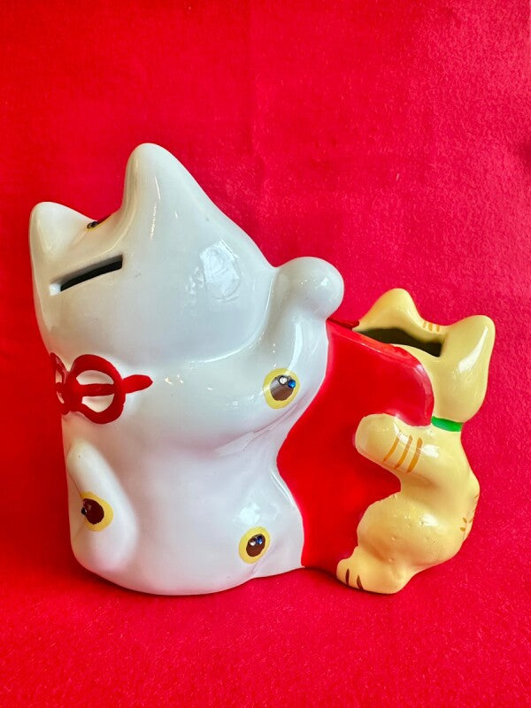 大当たり!!お金招き猫 宝くじ入れ 天然石付き💍