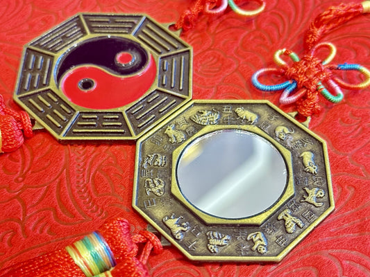 邪気を跳ね返せ!風水十二支八卦平面鏡