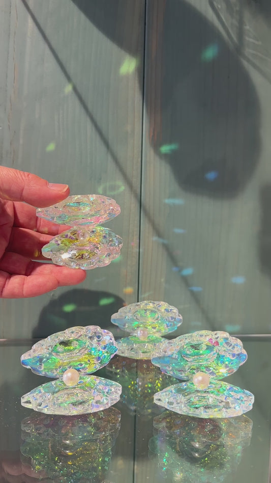 光のエネルギーを取り込む☆クリスタル・サン・キャッチャー シェルパール