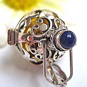 ガムランボール☆ラピスラズリ 9月の誕生石(最高の幸運を呼び寄せるといわれるお守り)