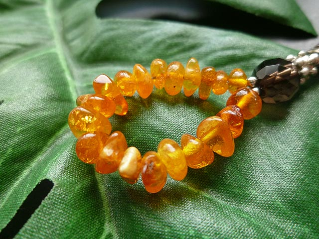 【値下げ!】古代からのスピリチュアルパワー☆琥珀と煙水晶 ストラップ