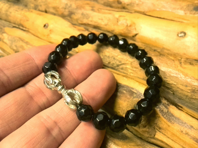 ふたつの力で全ての災難を跳ね除ける!★バジュラ&多面カットオニキス(黒)ブレスレット