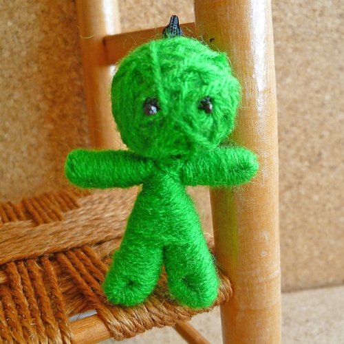 ブドゥー人形(ハッピードール)グリーン(受験・学業運のお守り)