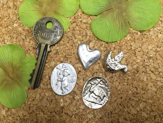 <値下げ>穏やかで平和な日々をもたらす★ラッキーアイコン☆鳩