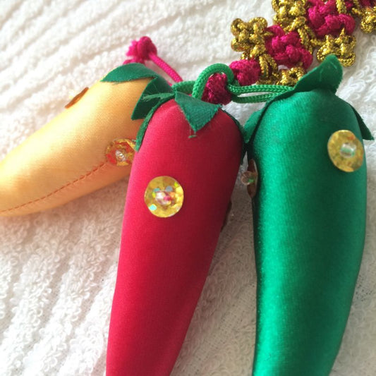 <値下げ>邪気払い・厄払いに!からふる唐辛子飾り ピンク