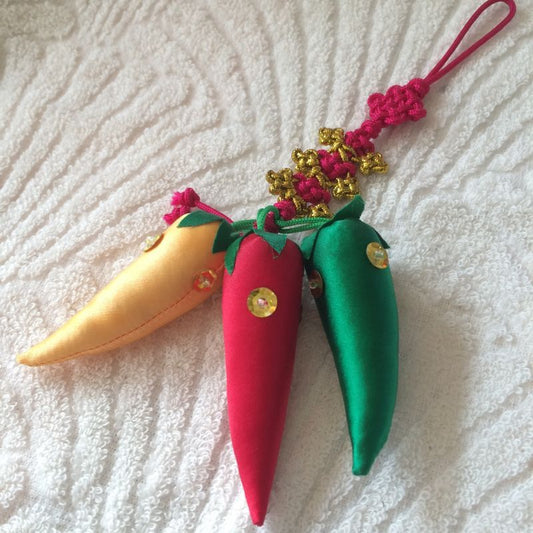 <値下げ>邪気払い・厄払いに!からふる唐辛子飾り ピンク