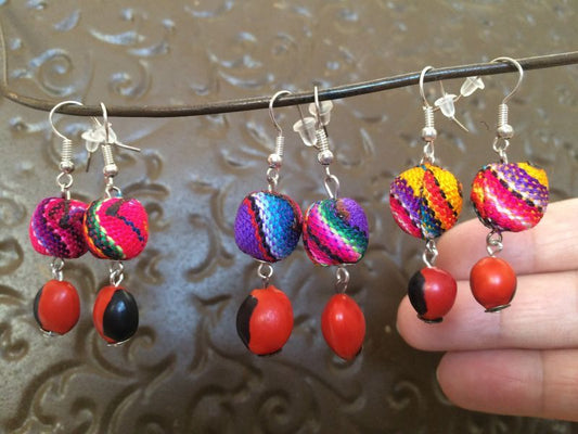 虹色の未来♪アワヨ&!ラッキーワイルーロ☆ピアス ブルー系