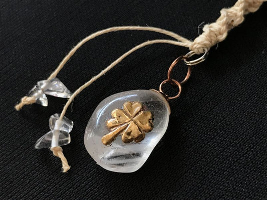 浄化と幸せの四葉クローバー★ストラップ 水晶