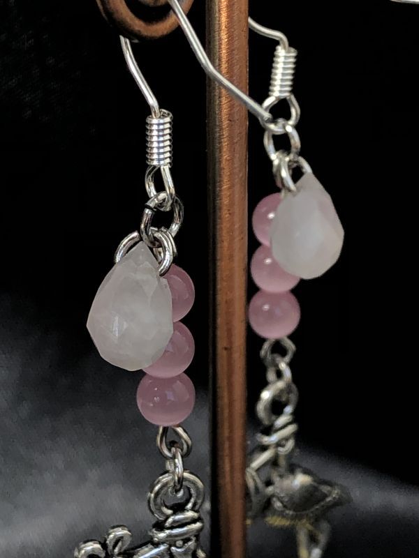 愛を運ぶ コウノトリ★ローズクォーツ☆ ピアス