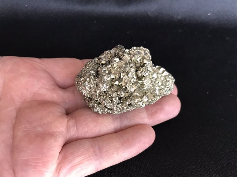 豊かに金運と財運を引き寄せる!大きめ】パイライト原石 G
