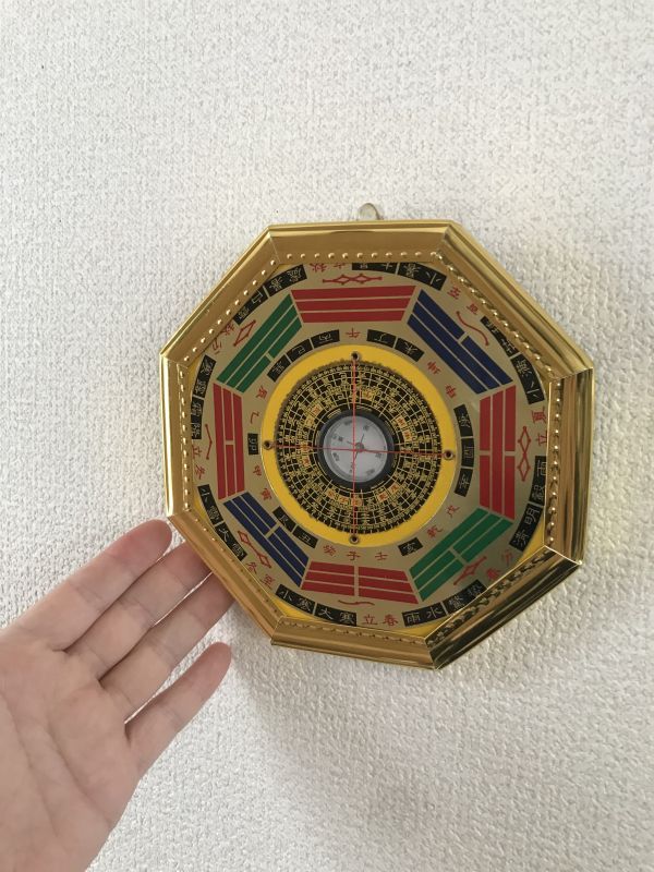 生涯家族を護る!家庭内の不和、家族の病、心配事が尽きない方へ〜大判金色八卦風水羅盤〜